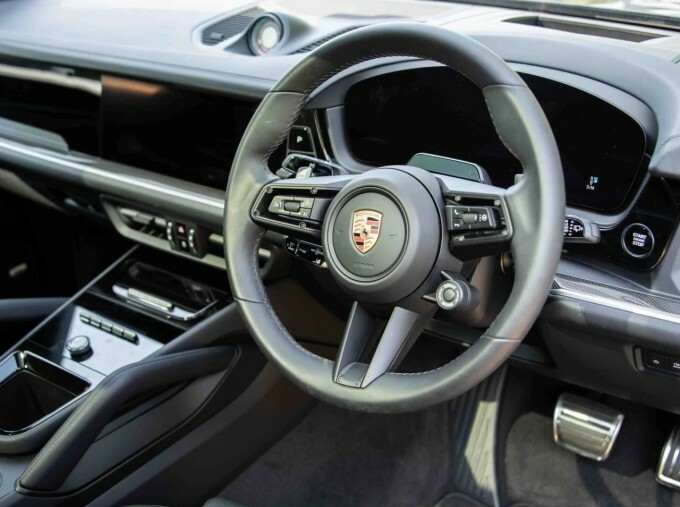 Porsche Cayenne Hybrid Black #24