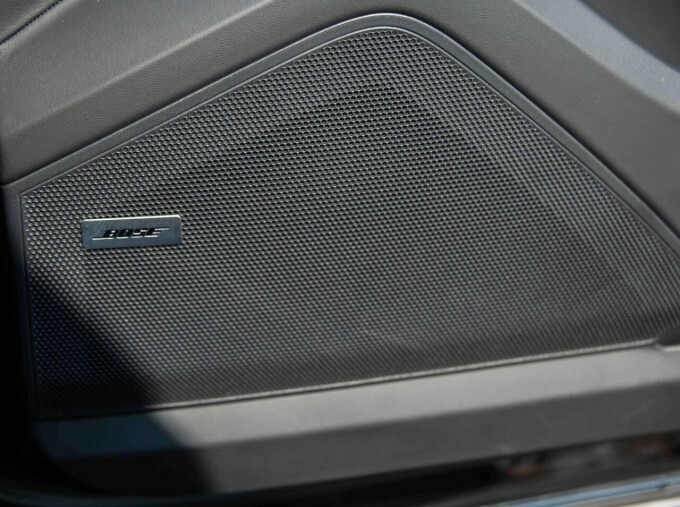Porsche Cayenne Hybrid Black #56