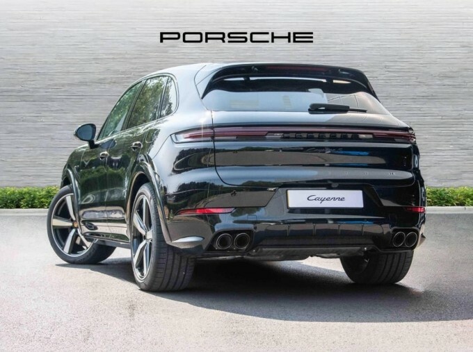 Porsche Cayenne 3.0 V6 E-hybrid 25.9Kwh S Black Edition Tiptronics Black #3