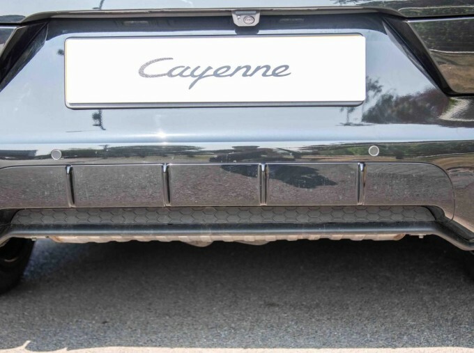 Porsche Cayenne Hybrid Black #21