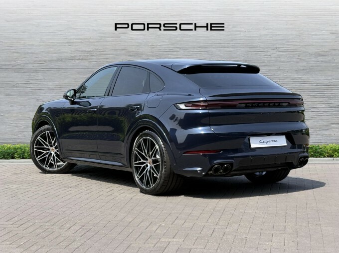 Porsche Cayenne V6 E-hybrid 25.9Kwh Black Edition Tiptronics Euro Blue #2