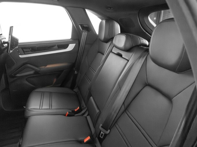 Porsche Cayenne S Tiptronic S Black #9