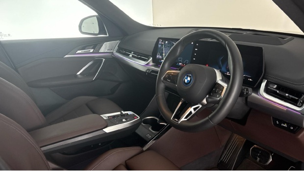BMW iX1 30 66.5Kwh M Sport Xdrive 5-Door 11Kw Charge Blue #6