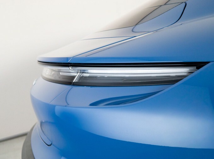 Porsche Taycan Base  #72
