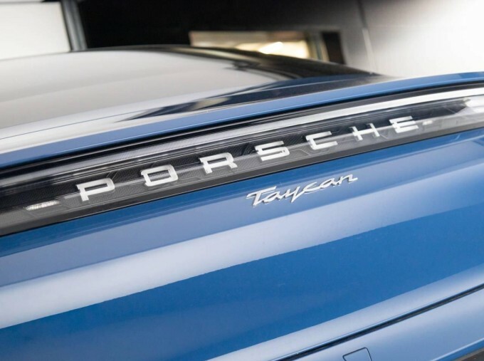 Porsche Taycan Base  #17