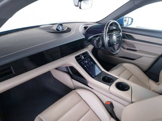 Porsche Taycan Base  #19