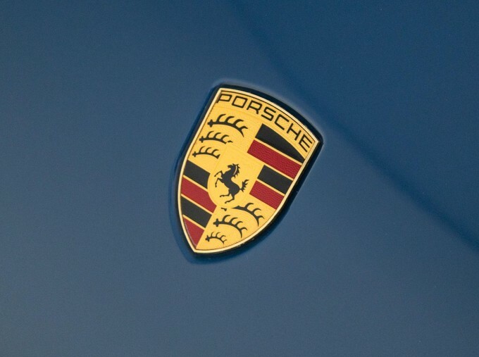 Porsche Taycan Base  #66