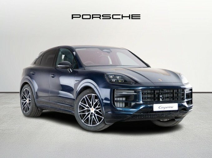 Porsche Cayenne V6 E-hybrid 25.9Kwh Black Edition Tiptronics Euro Blue