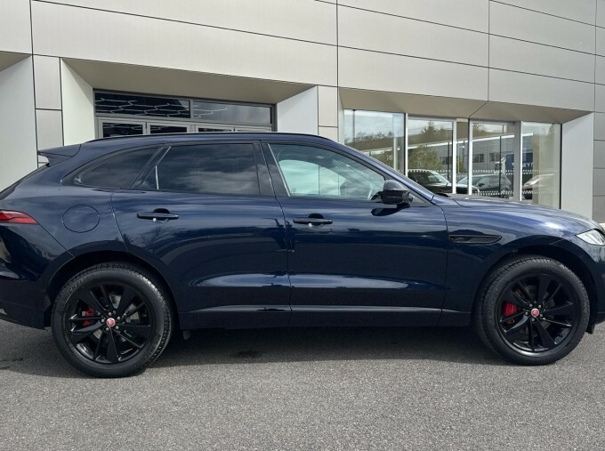 Jaguar F-Pace 2.0 D200 Mhev R-dynamic Black Euro 6 5-Door Blue #5