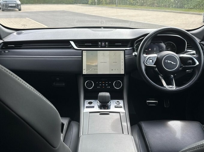 Jaguar F-Pace 2.0 P400e R-dynamic Black Awd  #9