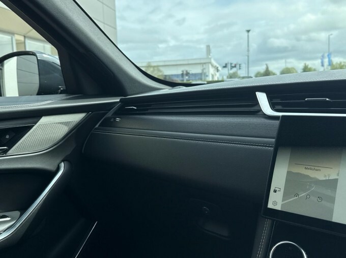 Jaguar F-Pace 2.0 P400e R-dynamic Black Awd  #22