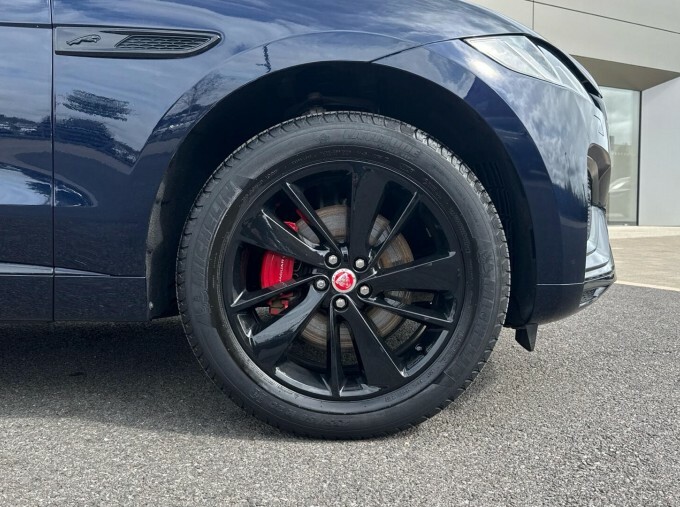 Jaguar F-Pace 2.0 P400e R-dynamic Black Awd  #8