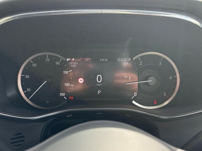 Jaguar F-Pace 2.0 P400e R-dynamic Black Awd  #16