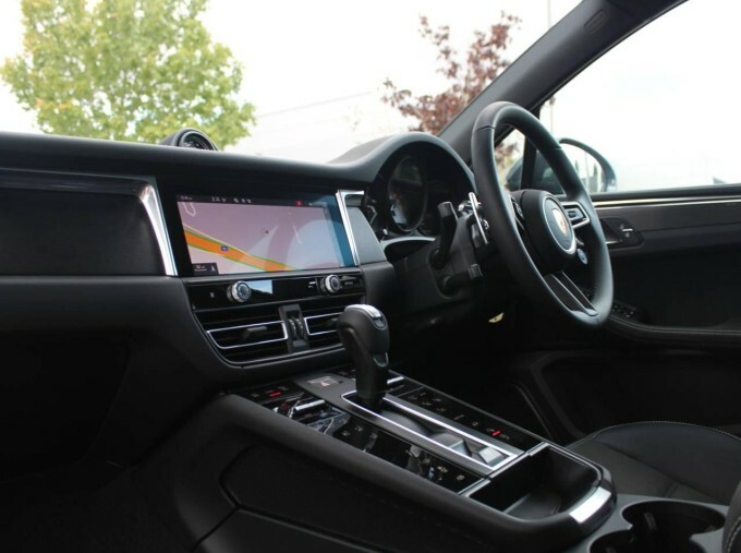 Porsche Macan Macan Suv Grey #3