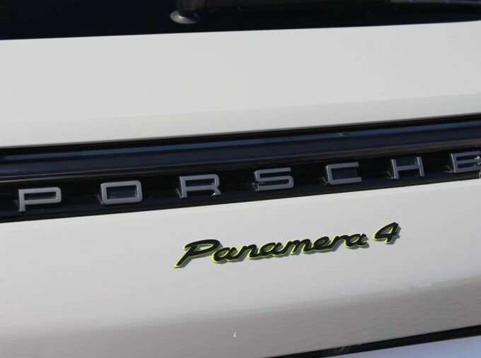 Porsche Panamera S-a Black #20