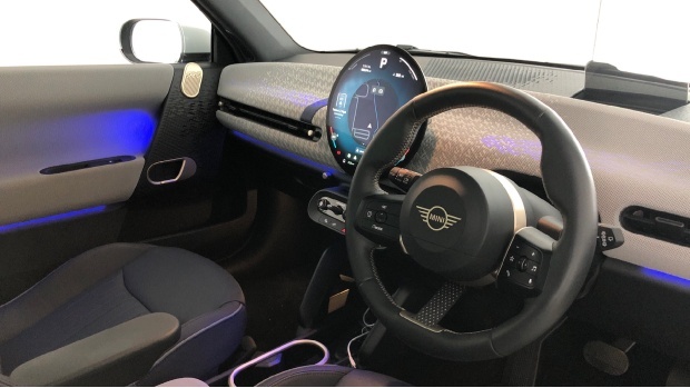Mini Electric Se 54.2Kwh Exclusive 3-Door Black #6