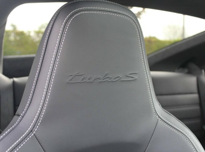 Porsche 911 Petrol Black #34