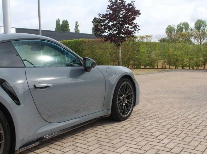 Porsche 911 Petrol Black #18