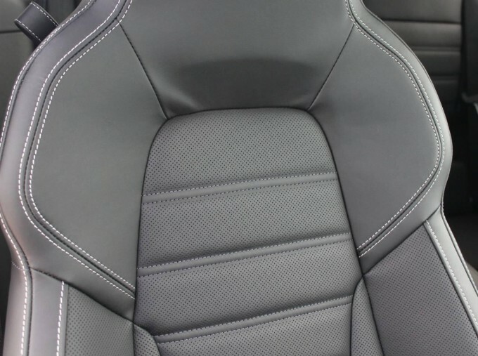Porsche 911 Petrol Black #33