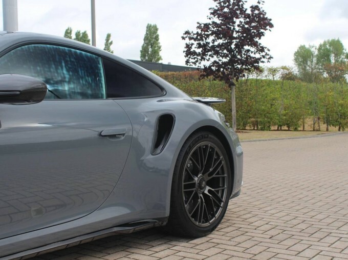 Porsche 911 Petrol Black #22