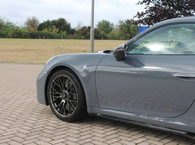 Porsche 911 Petrol Black #17