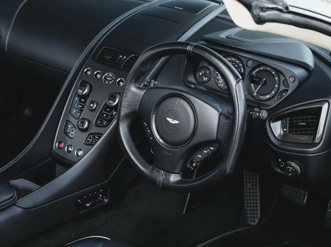 Aston Martin Vanquish 6.0 V12 Volante T-troniii Euro 2-Door #3