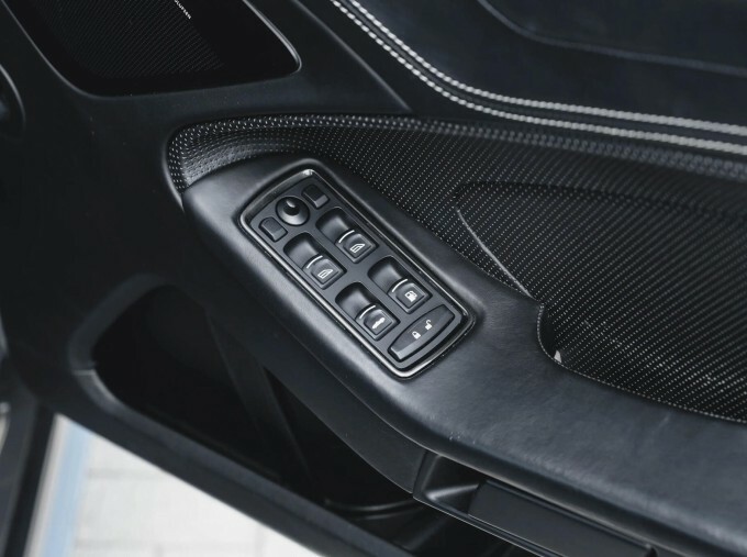 Aston Martin Vanquish V12 Black #27