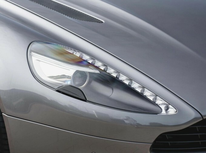 Aston Martin Vanquish V12 Black #10
