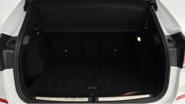 BMW X1 Sdrive 18D Xline Premier Pro Black #13