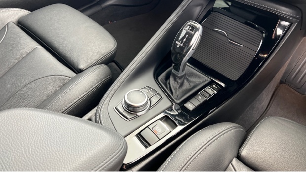 BMW X1 Sdrive 18D Xline Premier Pro Black #10