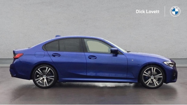BMW 3 Series 2.0 330I M Sport Euro 6 4-Door Blue #3