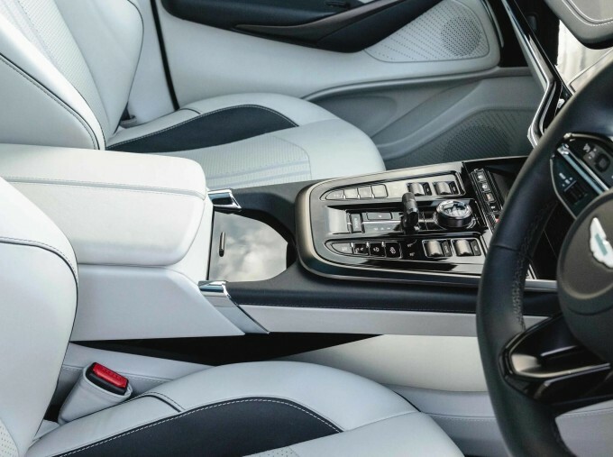 Aston Martin DBX V8 Dbx707 Touchtronic Black #27