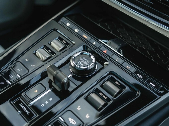 Aston Martin DBX V8 Dbx707 Touchtronic Black #25