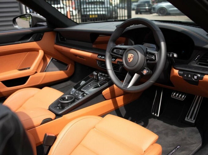 Porsche 911 T-hybrid 992 Carrera Gts Pdk Euro 6 2-Door Black #4