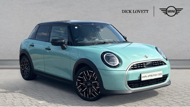 Mini Hatch 1.5C Exclusive Steptronic Euro 6 5-Door Green