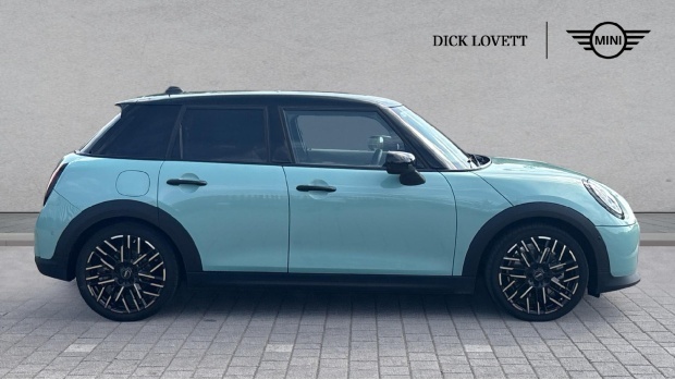 Mini Hatch 1.5C Exclusive Steptronic Euro 6 5-Door Green #3