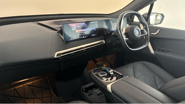 BMW iX 40 M Sport Edition Blue #7