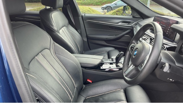 BMW 5 Series 2.0 520D M  #11