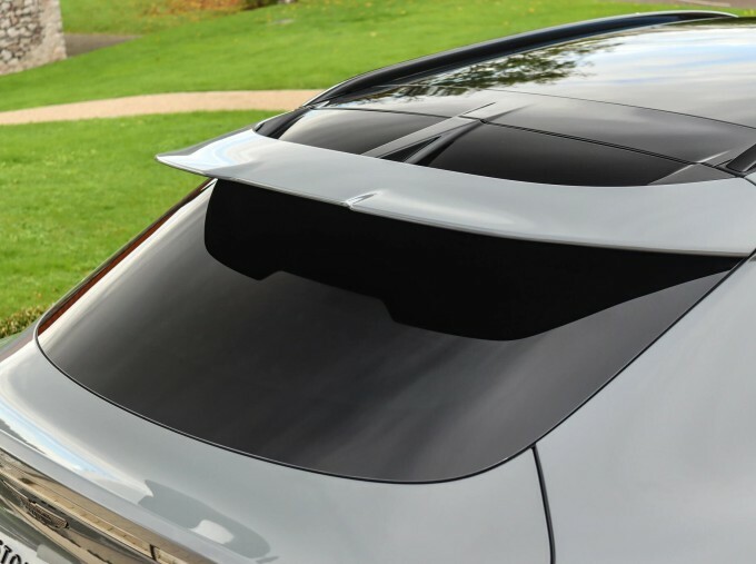 Aston Martin DBX V8 Dbx707 Touchtronic 2024 Purple #24
