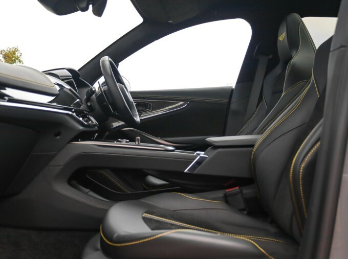 Aston Martin DBX V8 Dbx707 Touchtronic 2024 Purple #38
