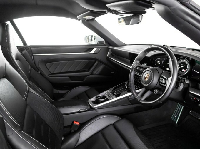 Porsche 911 Gts T-hybrid Pdk NU75RKK Red #68