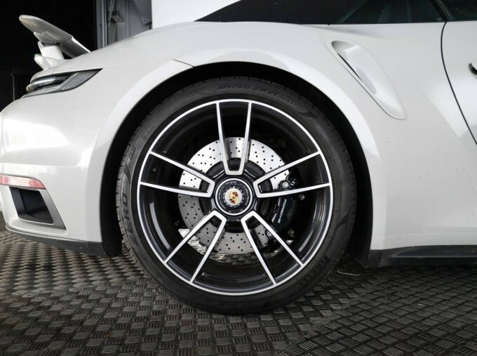 Porsche 911 Gts T-hybrid Pdk NU75RKK Red #8