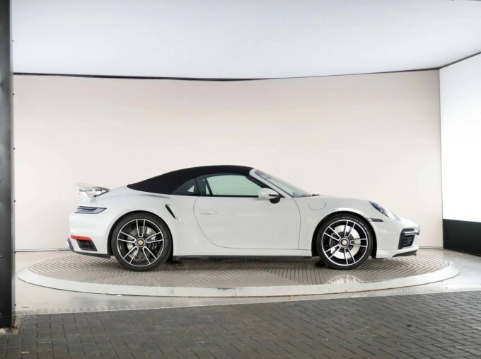 Porsche 911 Gts T-hybrid Pdk NU75RKK Red #10