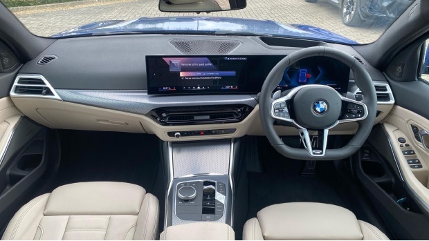 BMW 3 Series 2.0 320I M Sport Euro 6 4-Door Blue #4