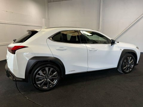 Lexus UX F Sport 4X2 White #5