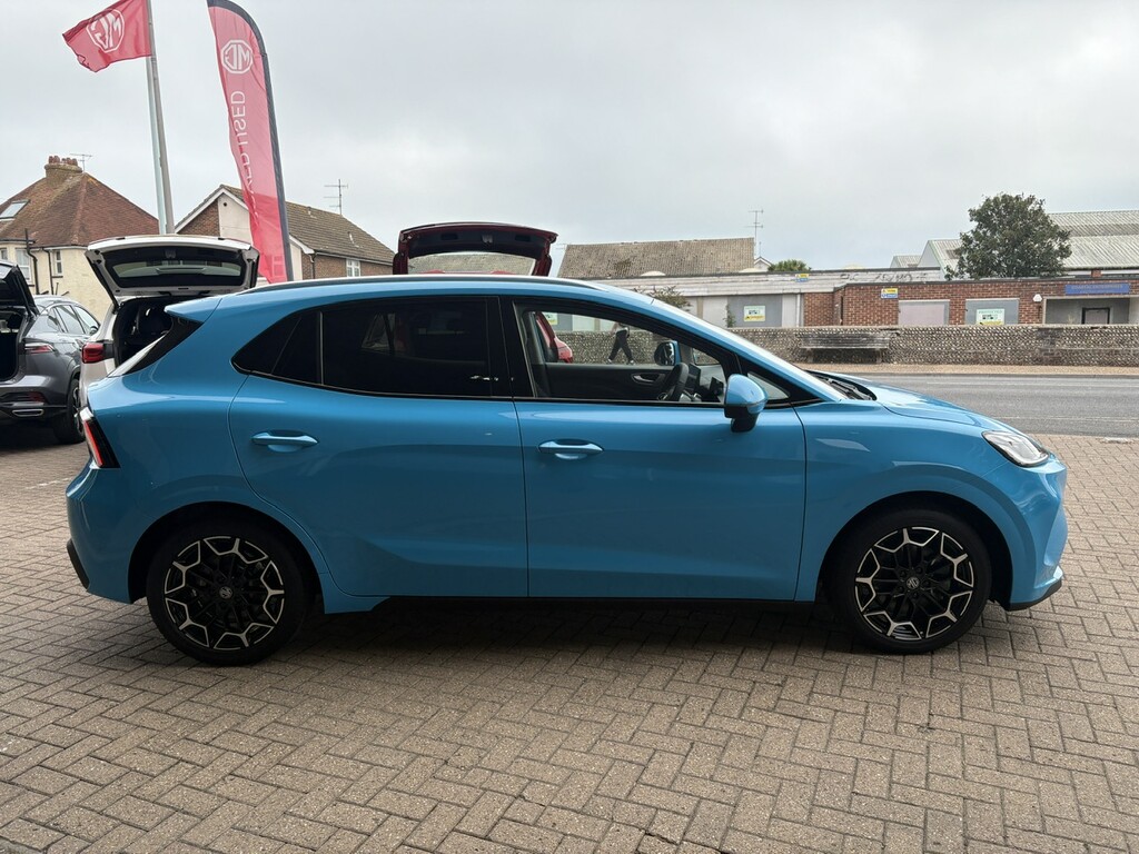 MG MG4 53.9Kwh Premium Long Range Hatchback Blue #2