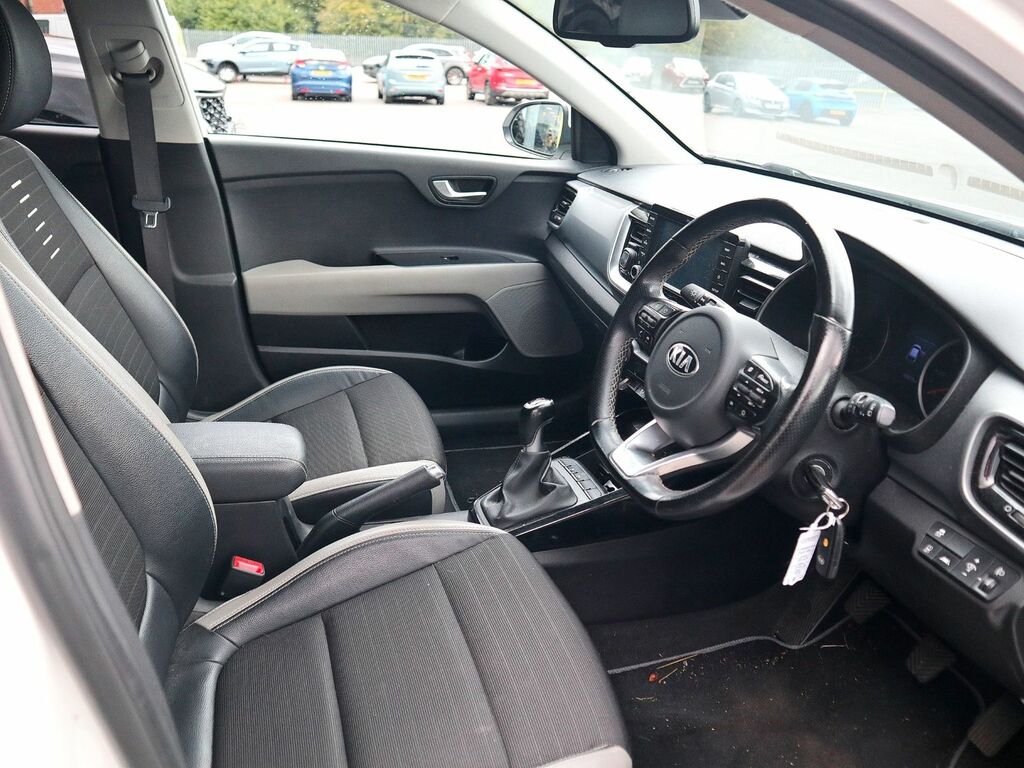 Kia Stonic 1.6 Crdi 3 Black #3