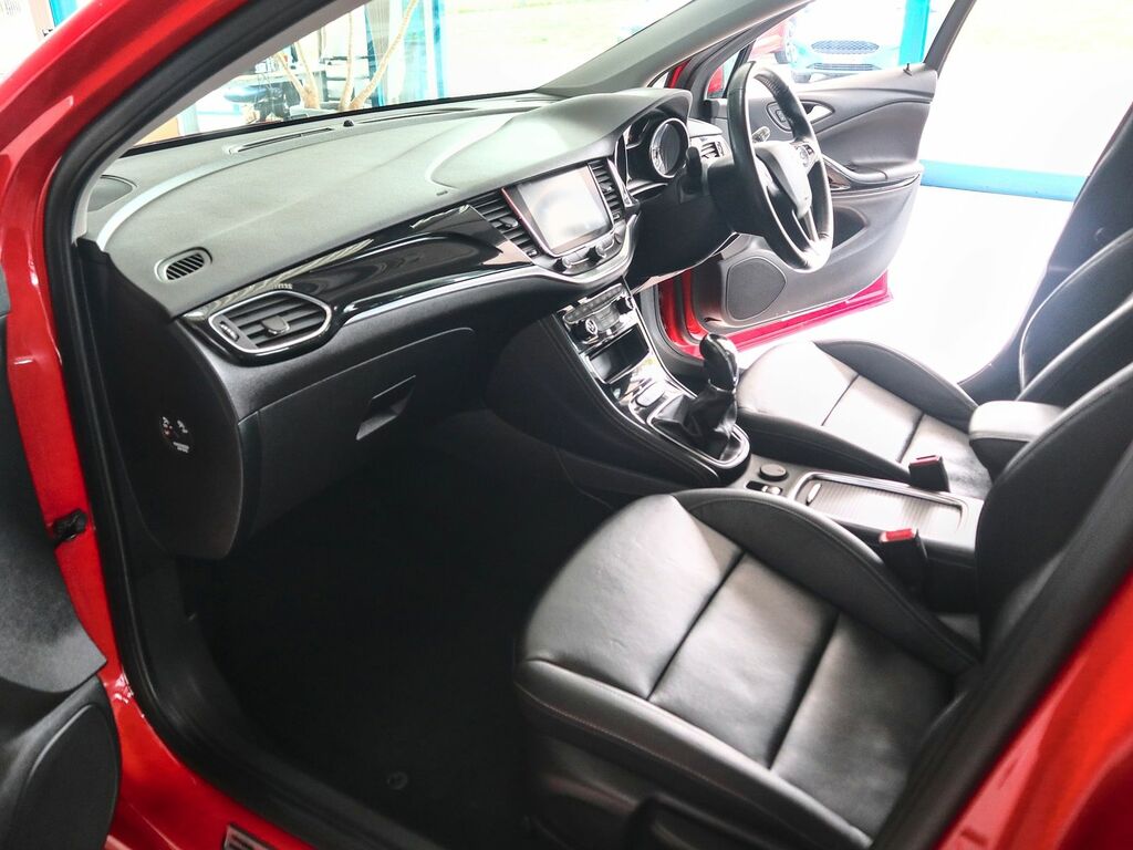 Vauxhall Astra 1.6 Elite Nav Turbo Red #4