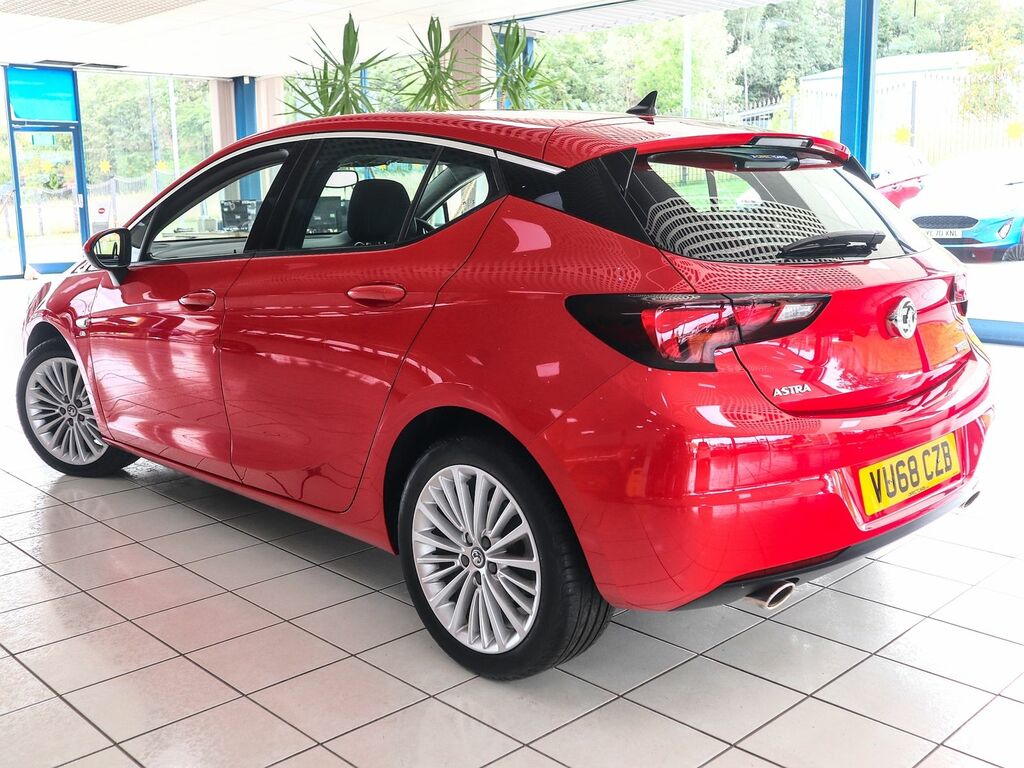 Vauxhall Astra 1.6 Elite Nav Turbo Red #2