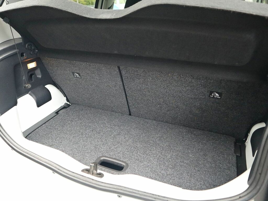 Volkswagen Up 1.0 Black Edition White #5